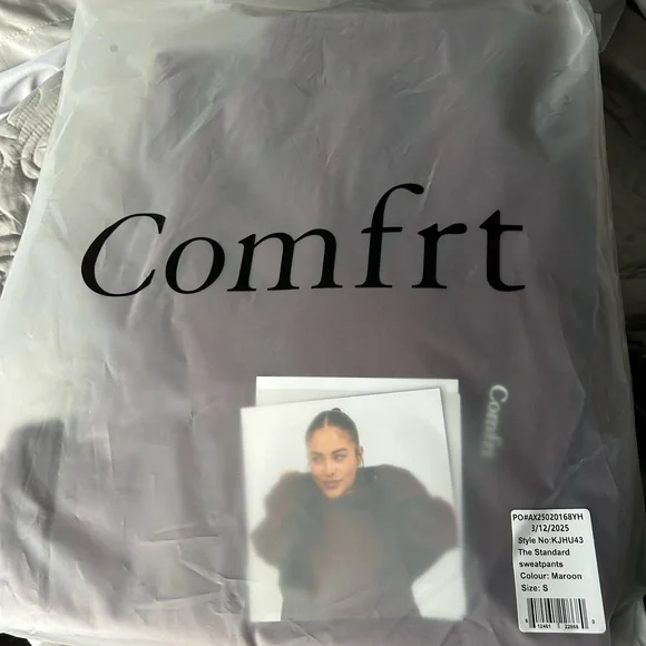 COMFRT  Maroon sweatset - Picture 6 of 8